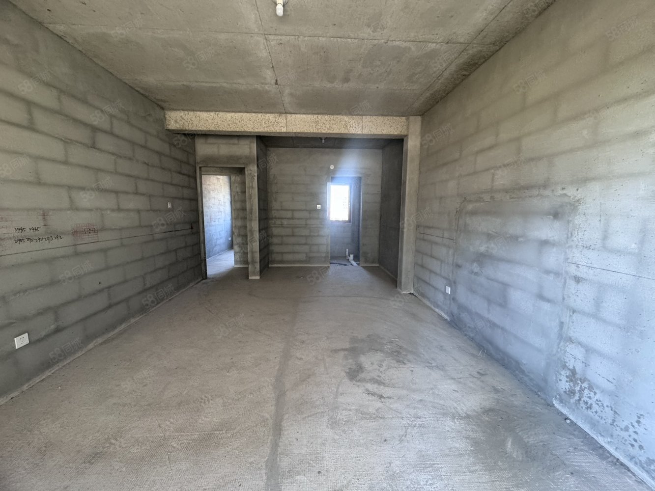 华韵锦园3室2厅2卫152㎡南北91万