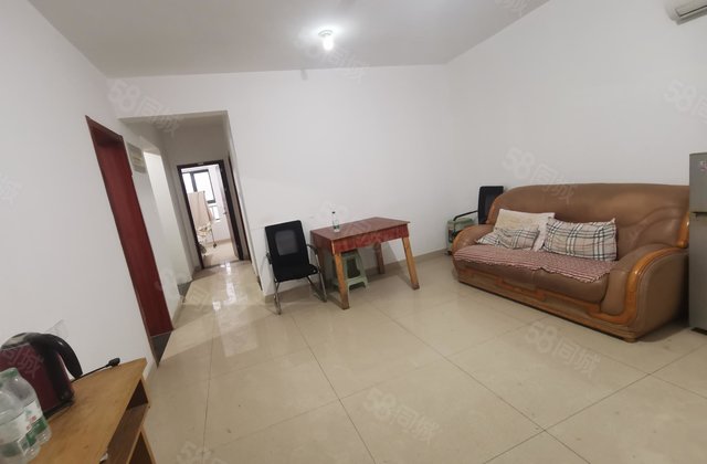 昌润莲城西邻 滨湖新城 15楼 次新房 标准三室 送储藏室