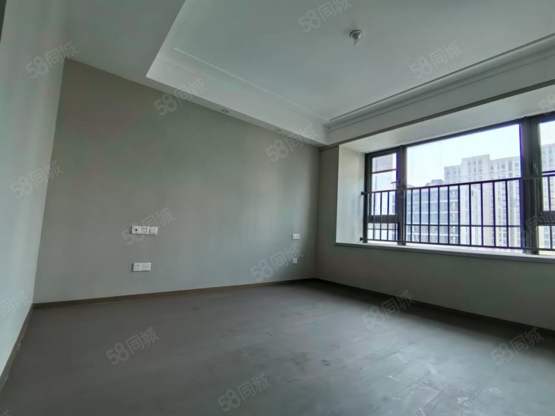 映月江南府4室2厅2卫139.49㎡南北420万
