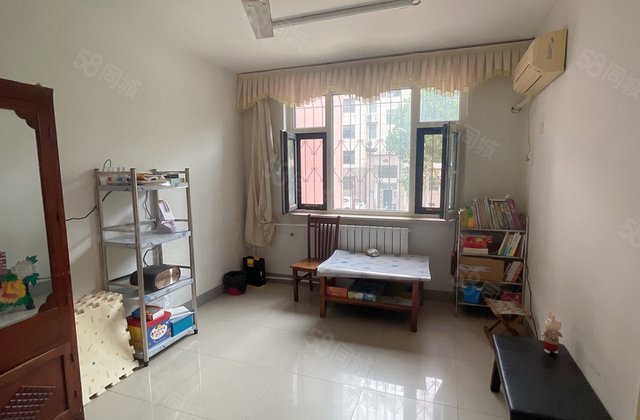 急售！东昌路！文化活动中心！六中附近！多层二楼！三室免大税！