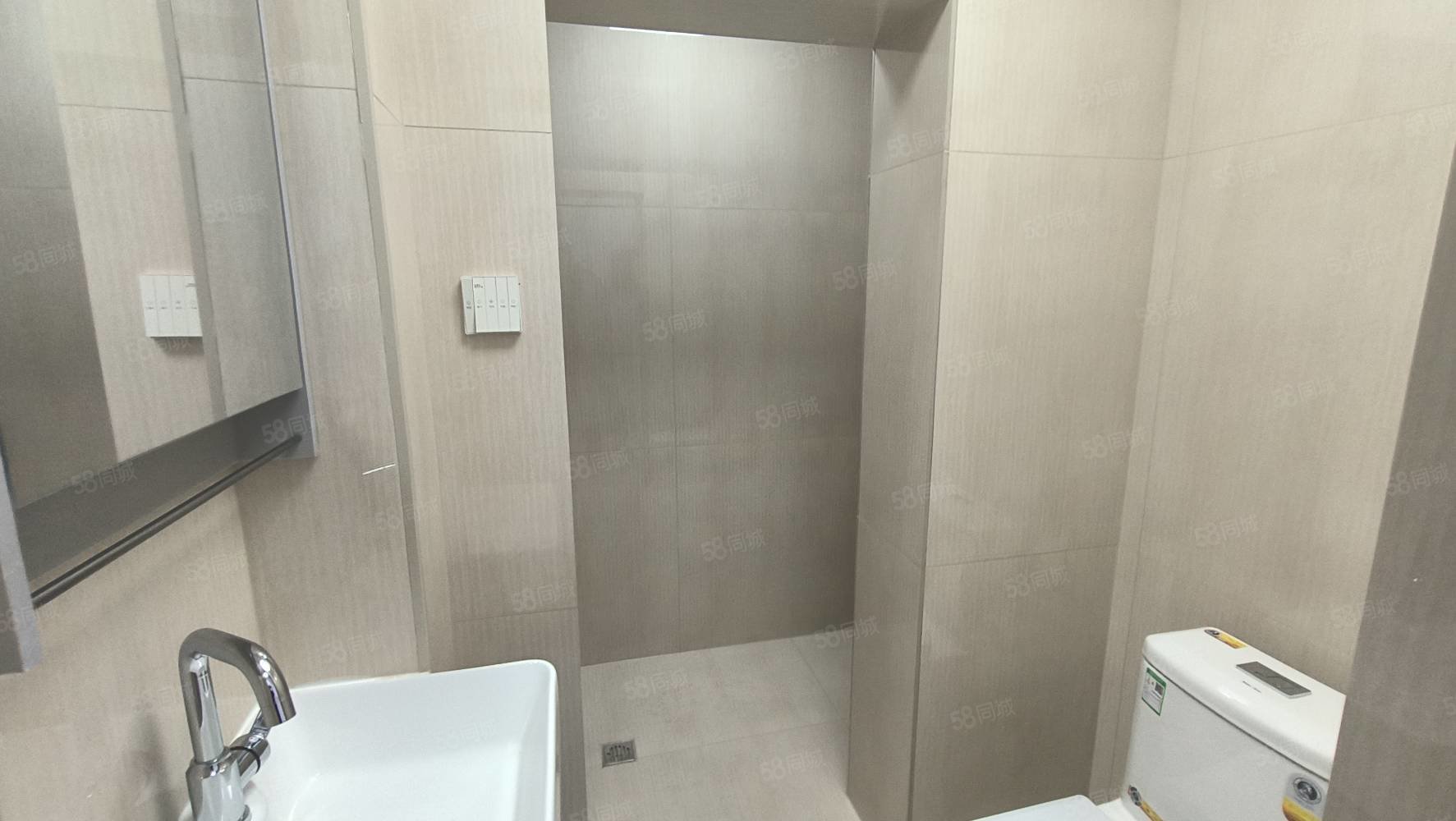 北龙南厅小区2室1厅1卫50㎡南北9.98万