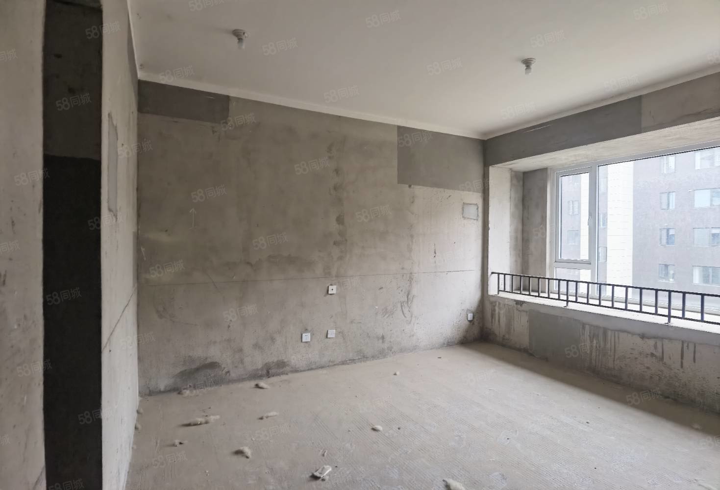 圣桦锦江天玺4室2厅2卫146㎡南北90万