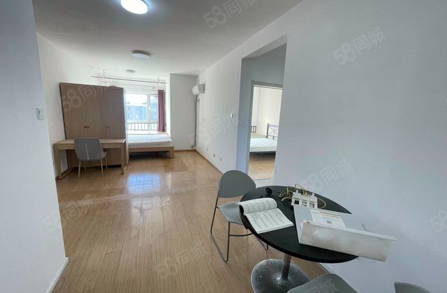 保利罗兰香谷3室2厅90.97㎡319万二手房图片