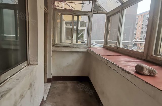 四海小区  低楼层二楼 铁塔北邻 老东昌  购物方便单价便宜