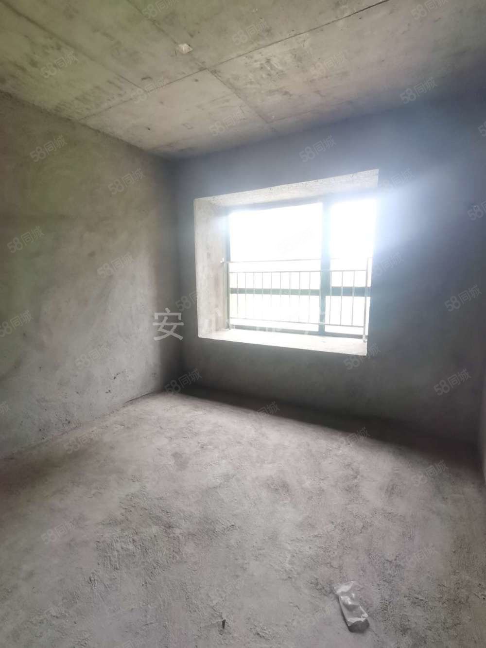 嘉豪花苑1室1厅1卫50㎡南24万