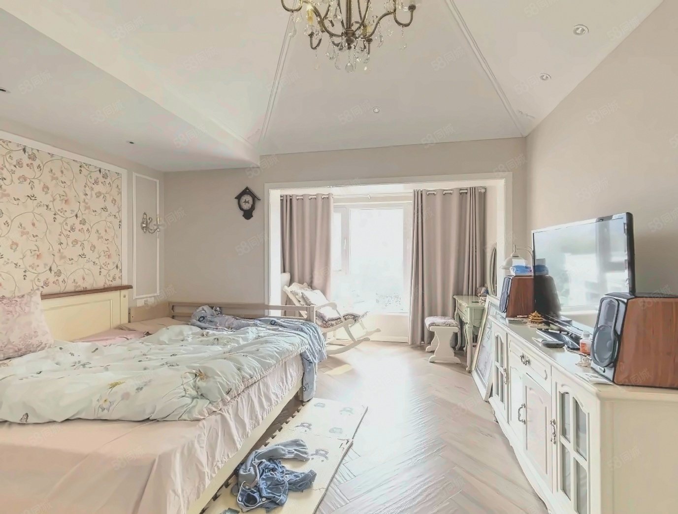 楓露皇苑6室3廳1衛(wèi)243.1㎡南北1410萬(wàn)