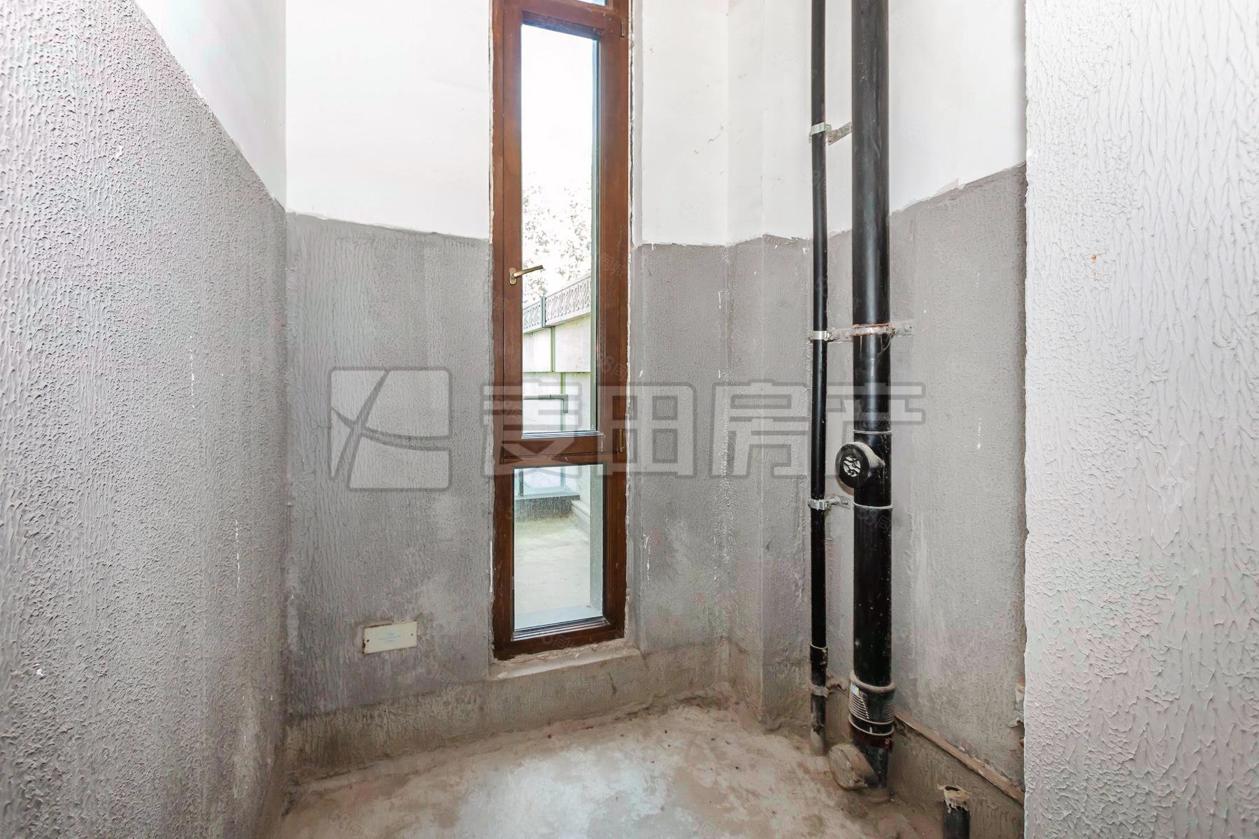 九章別墅4室3廳5衛(wèi)518.19㎡東南3900萬