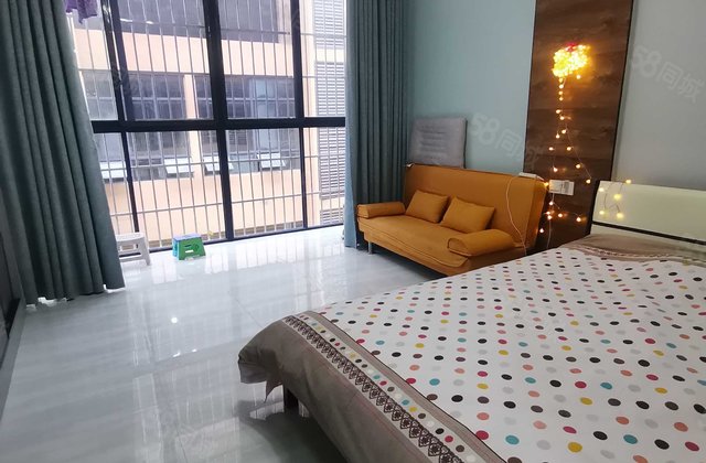 城南客运站住宅楼1室1厅32.56㎡12.8万二手房图片