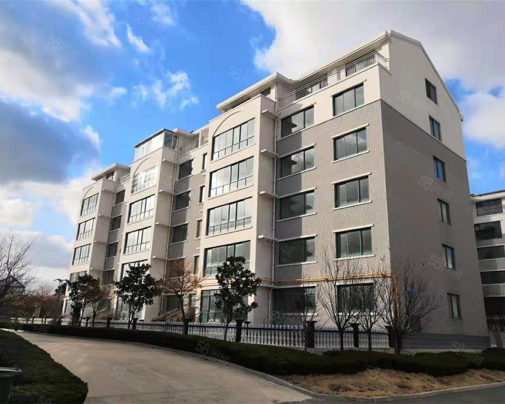 荣天林海悦湖苑