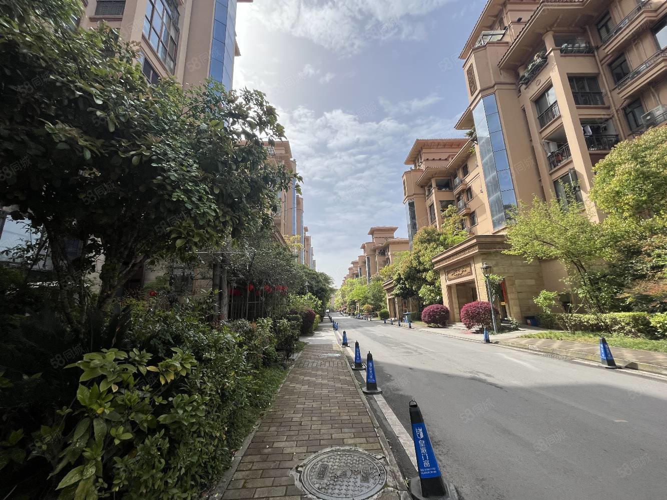 房东亏本出售 清水出售 小高层 环境好,半山逸城b区-巴中58同城