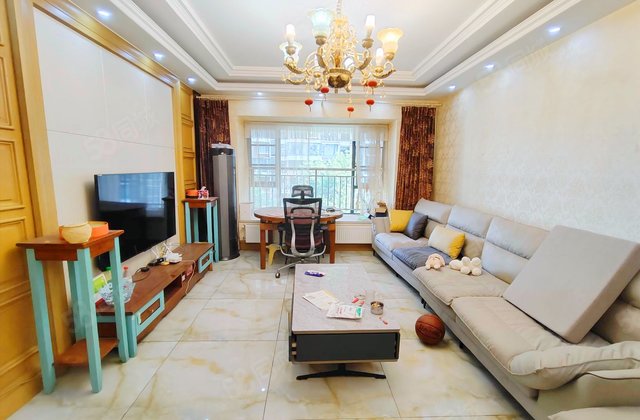 保利百合郡4室2厅128.22㎡116万二手房图片