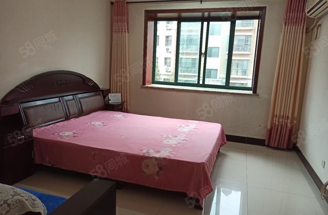 凤凰新城(西区)  小三房 南北朝向 医疗配套成熟 商圈成熟