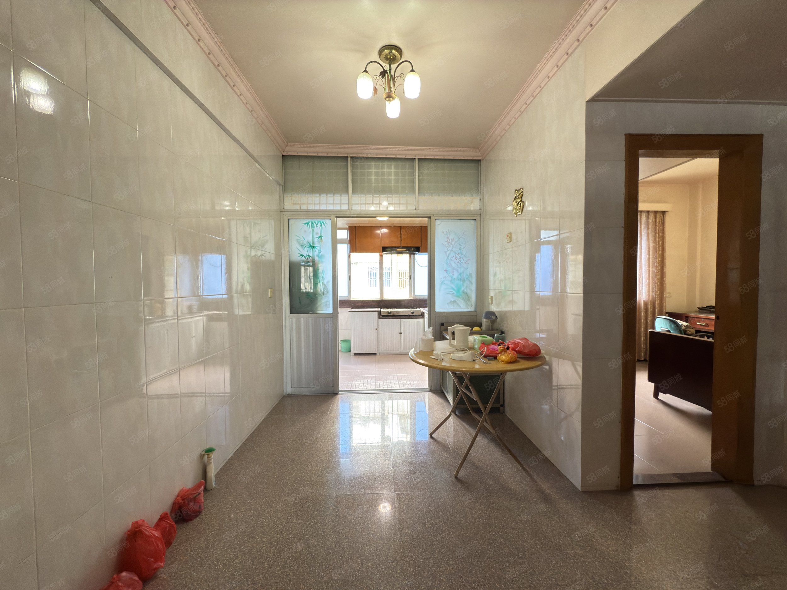 西荣路小区3室2厅2卫110㎡南北40万