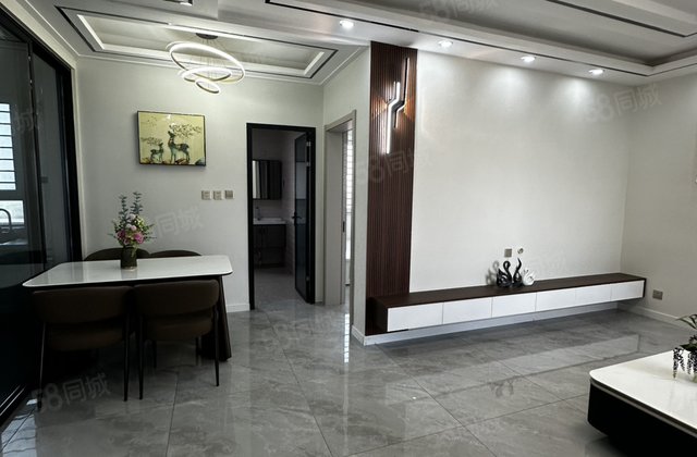 水钢琴2室2厅96㎡71万二手房图片