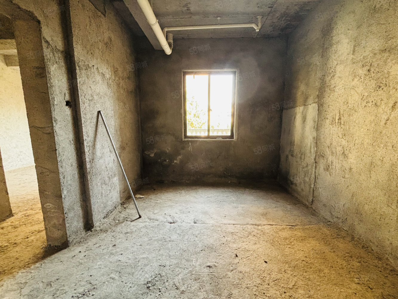 新世界凯旋城(别墅)7室2厅3卫243㎡南北103万