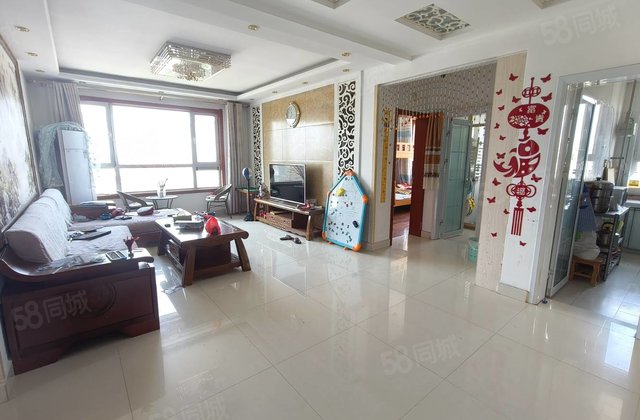 昌润莲城南区，三室两厅两卫，带车位地下室免大税，东苑中学