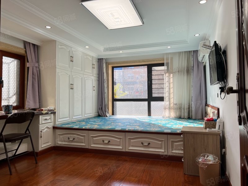 豪华装修短住红旗一中 103,丽思花园-营口58同城