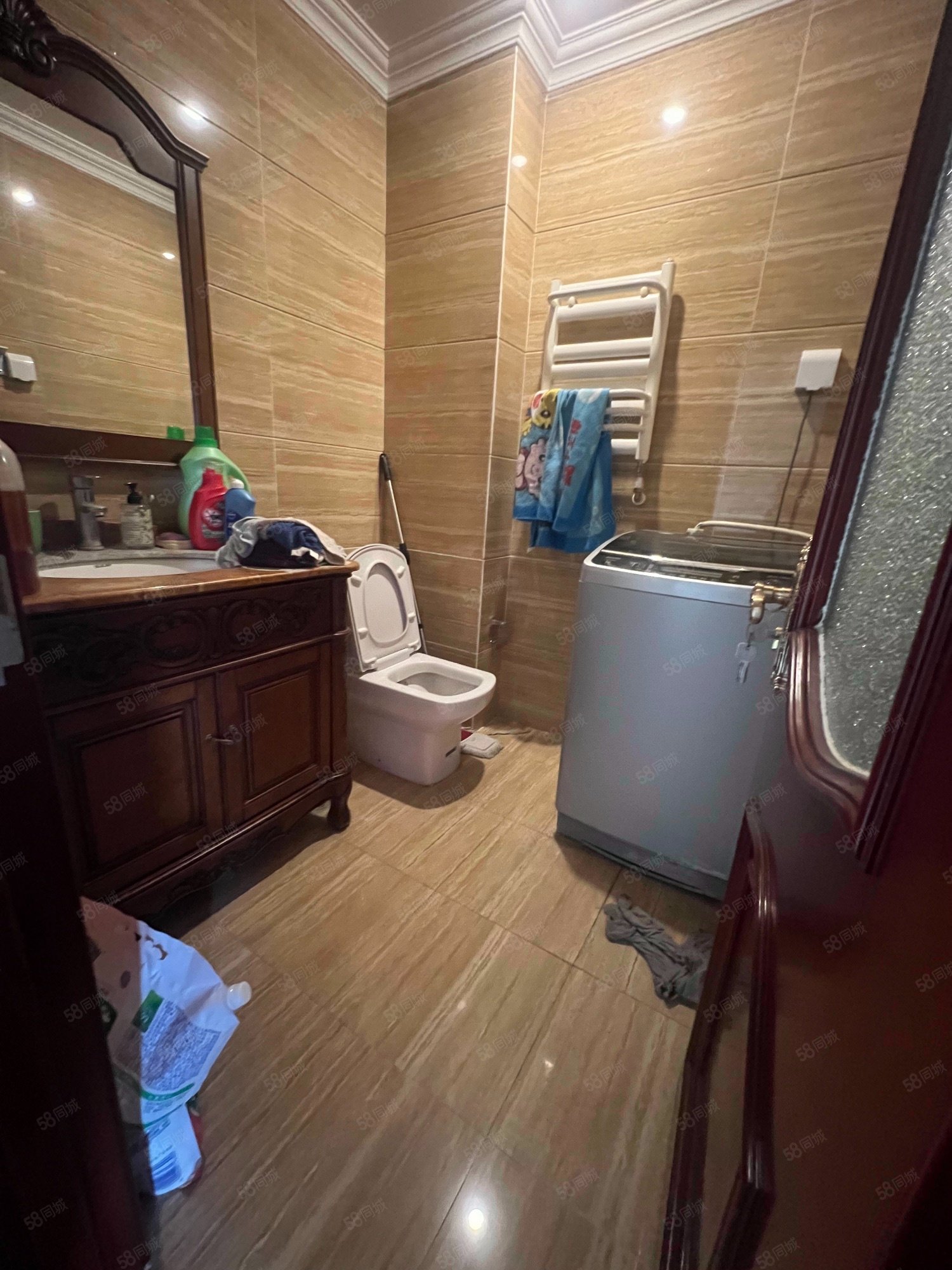 龍景灣甲區(qū)4室2廳3衛(wèi)203.53㎡南北405萬