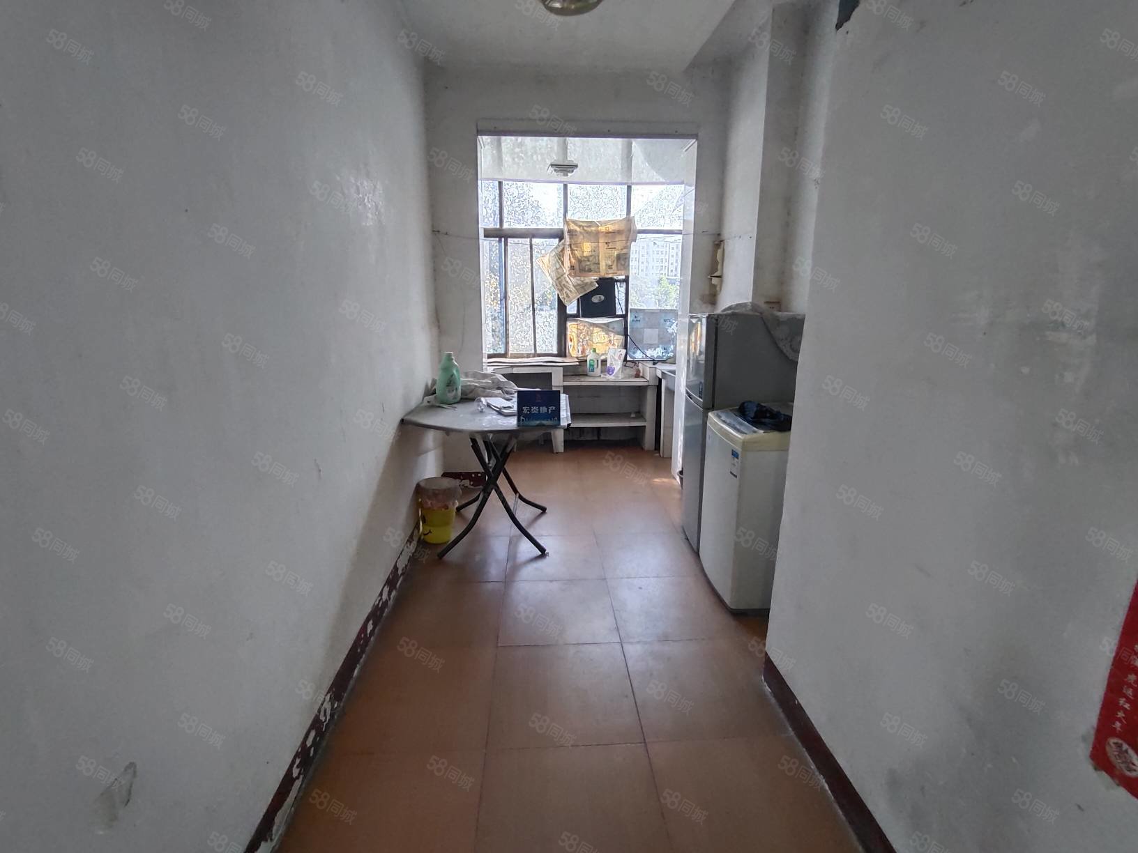 轮胎东村1室1厅1卫32㎡南北8.5万