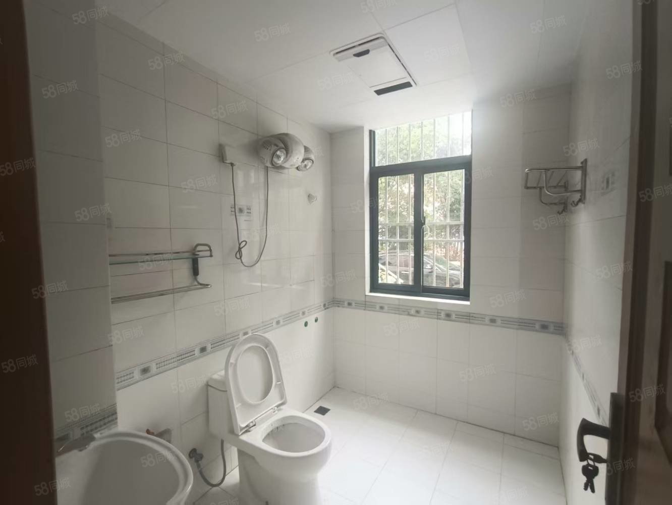 丰水源清华苑3室2厅2卫116㎡南北50万