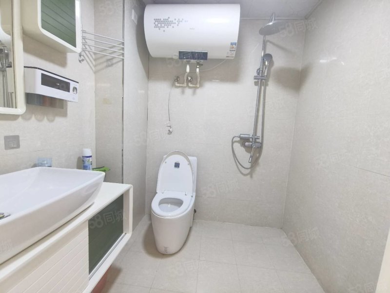威远城2室1厅1卫105㎡南北56万