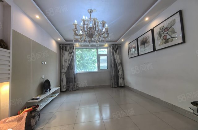 文轩 二实验 公安局家属院 孝心一楼 带储藏室停车方便