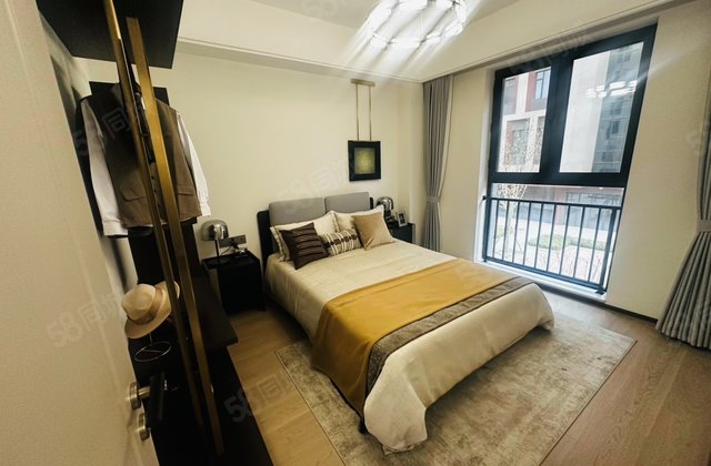 咏华园(五区)1室1厅63㎡81万二手房图片