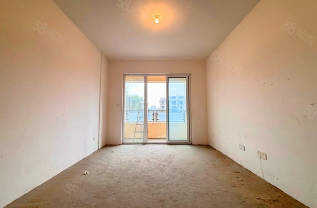 隆基泰和铂悦山3室2厅83.74㎡130万二手房图片