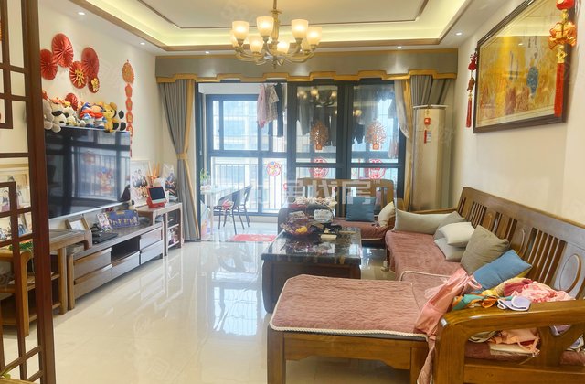 湖畔书院4室2厅140㎡147万二手房图片