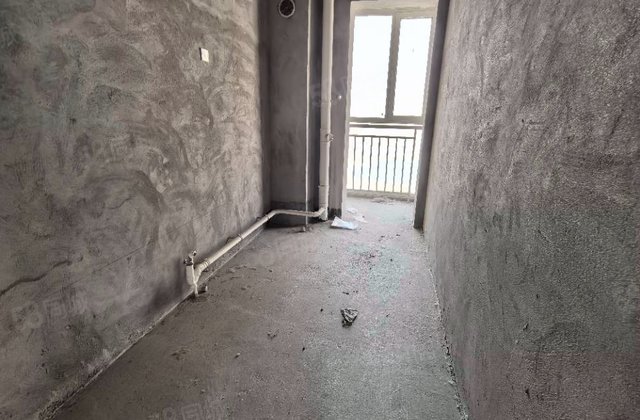 鼎旺瑞景C区3室2厅118㎡42万二手房图片