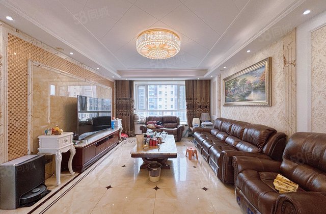 老文轩6层电梯小洋房，观景好房四室两卫，带双车位储藏室免大税