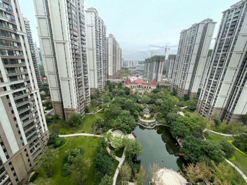 泸州恒大城3室2厅2卫125㎡东88万