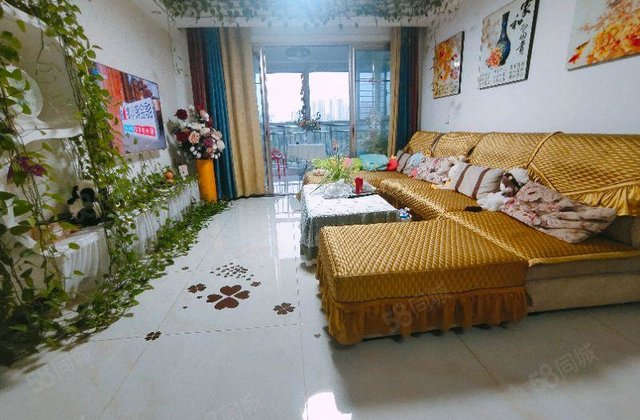 星光璟园，御景王宅，单价8000多，三室两卫带车位储藏室