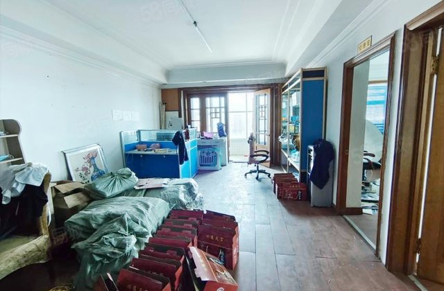 中财公寓3室1厅217.91㎡135万二手房图片