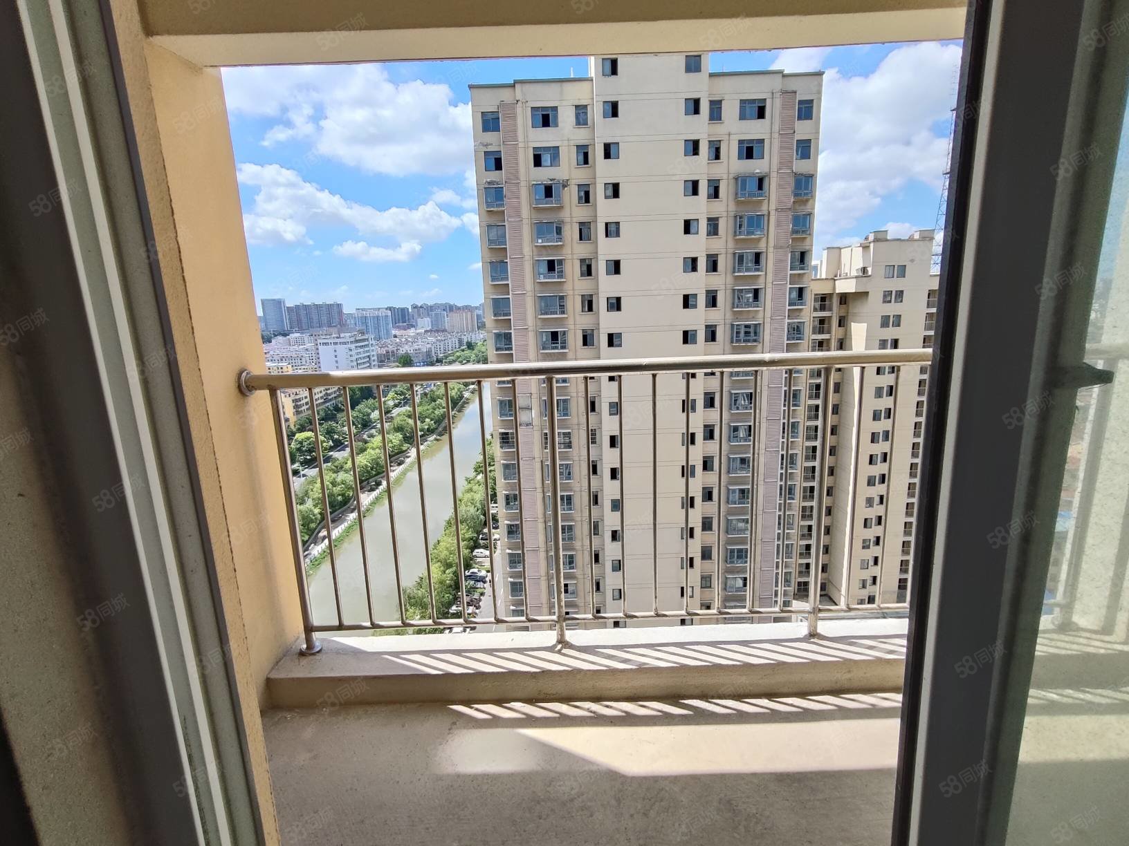 小刘庄还原小区3室2厅1卫100㎡南北29万