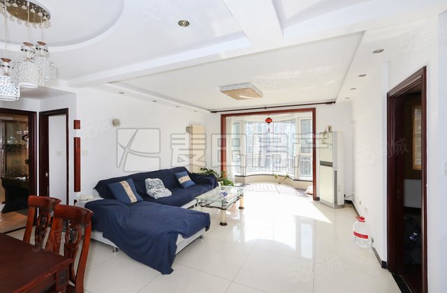 时代国际嘉园3室2厅117㎡860万二手房图片