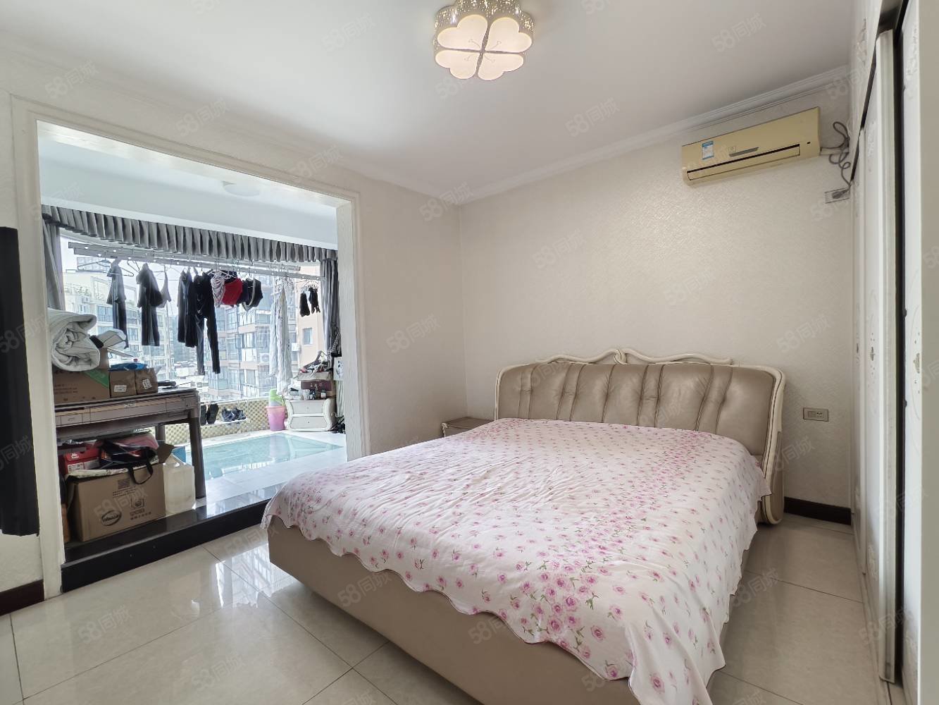 维多利亚3室2厅2卫135㎡南北92万