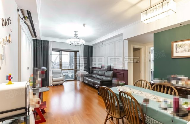 蓝堡国际公寓3室2厅137.7㎡1200万二手房图片