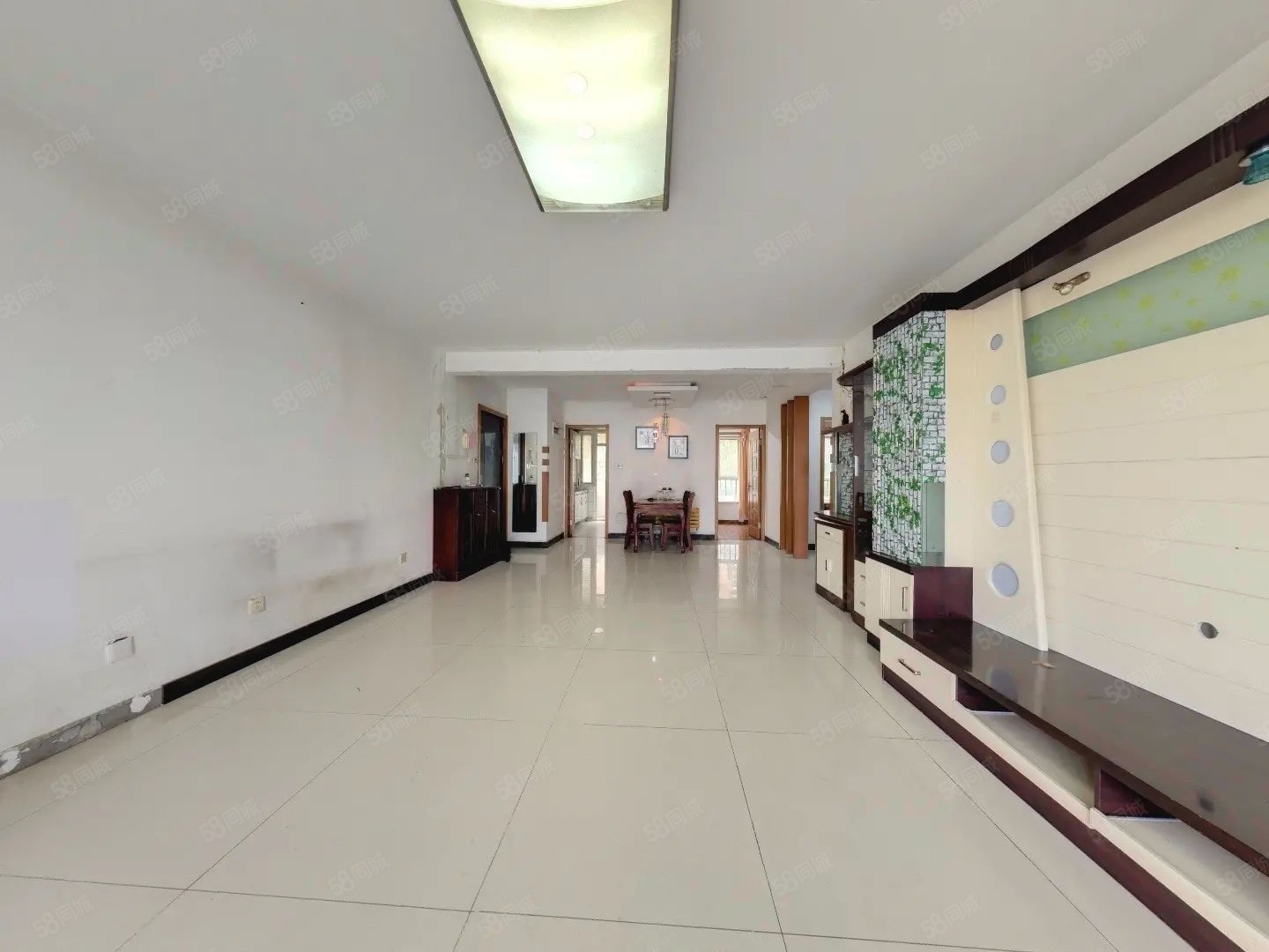 彩虹街區(qū)3室2廳2衛(wèi)119.27㎡南北599萬