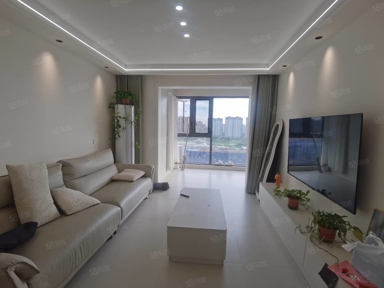 圣桦锦江天玺3室2厅1卫109㎡南北71万