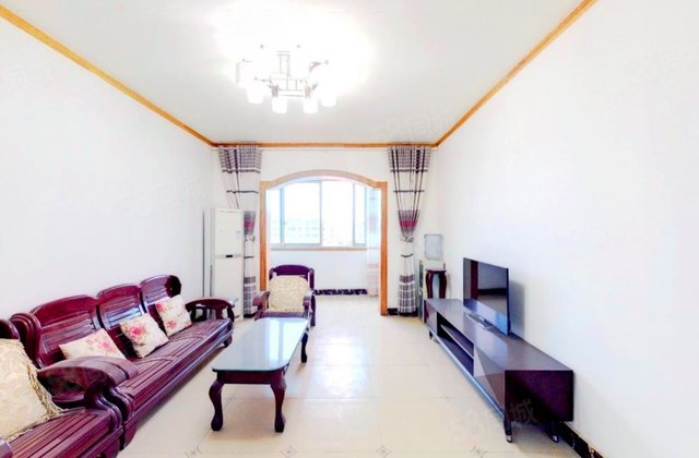 灵龙路285号院4室2厅139.72㎡73.8万二手房图片