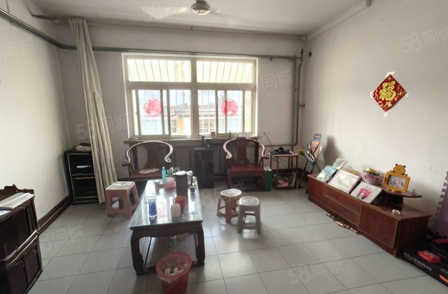 东关民族 文轩本部 四楼三室朝阳铃铛湖75 单位小区停车方便