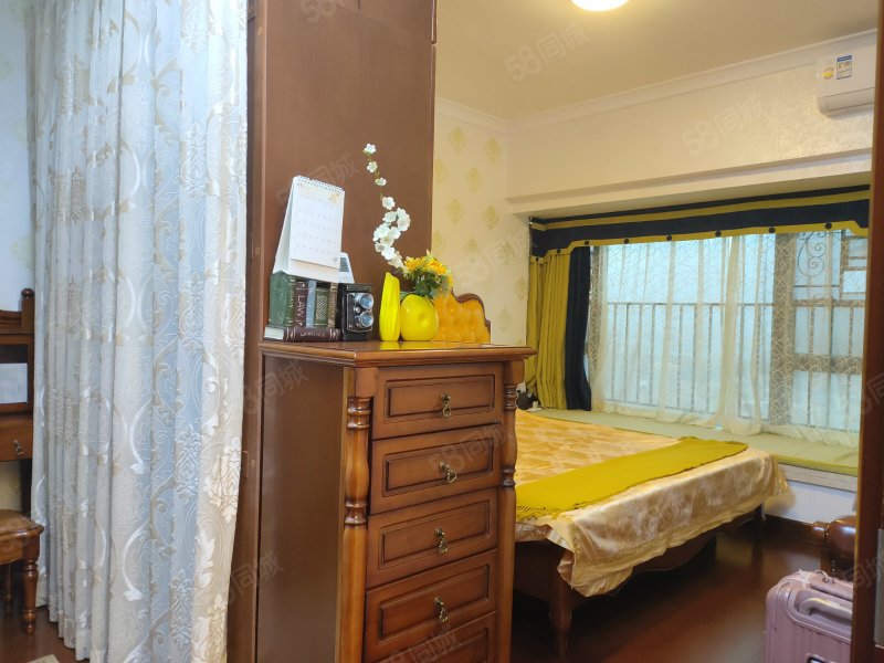 三水半江花园 南向精装三房 附带车位 读省级学校 低首付