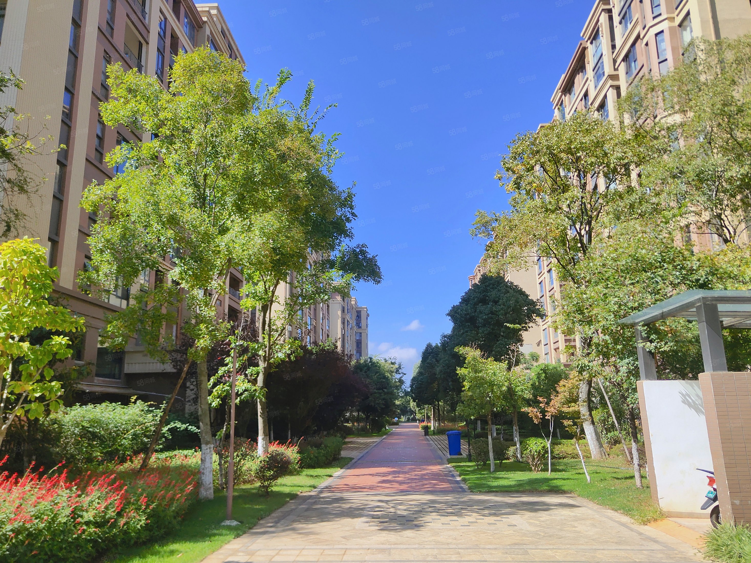 半岛华府 地铁口 精装修标准三房南北通透满两年,半岛华府-昆明58同城