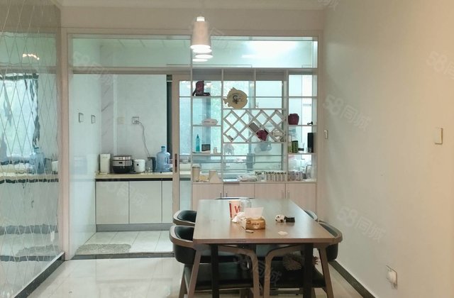 百合新城小高层三叶草集美壹品送储藏室免大税 看房方便