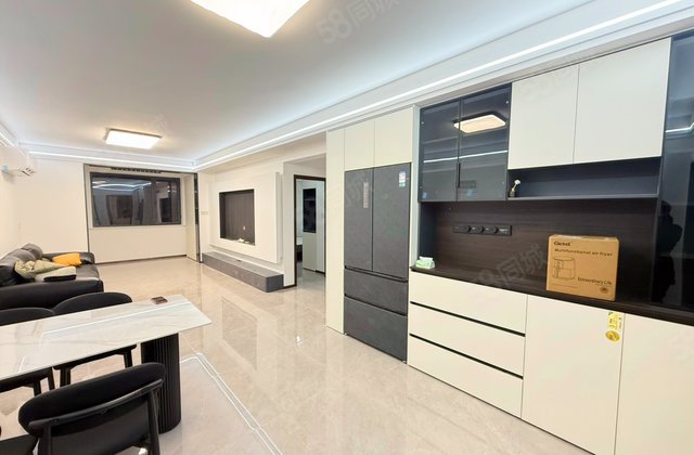 潮海佳苑3室2厅114.48㎡68万二手房图片