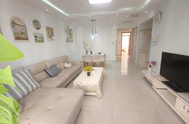 东昌东校旁，东昌丽都，精装三室，送车储，南北透通，有钥匙