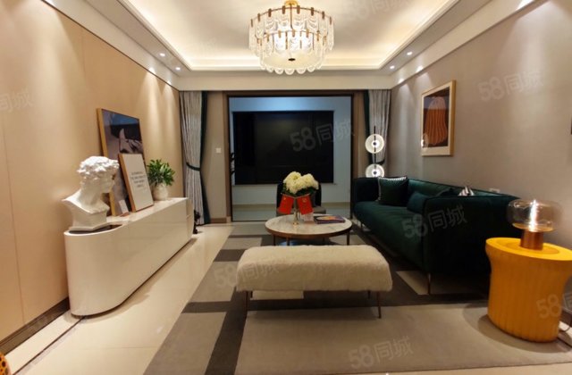 超笋!融创御府 一期精装现房 带省一级学位 送2年物业管理费