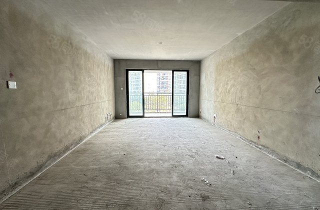 德天国际广场二期3室2厅135㎡60.8万二手房图片