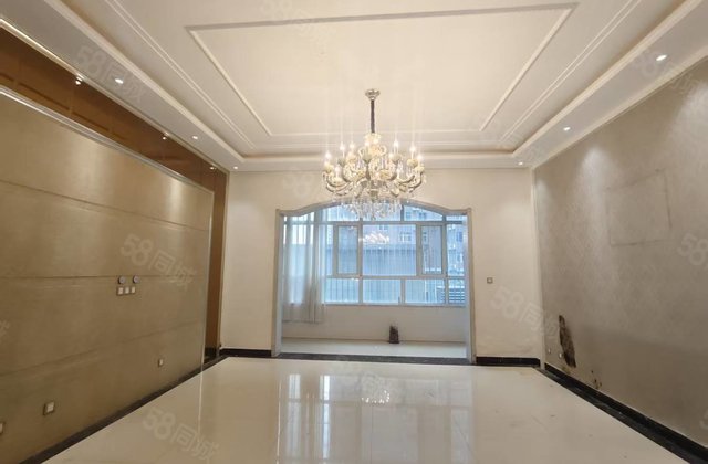 孟过德馨园老文轩边户精装3室2厅2卫193平十车储208万